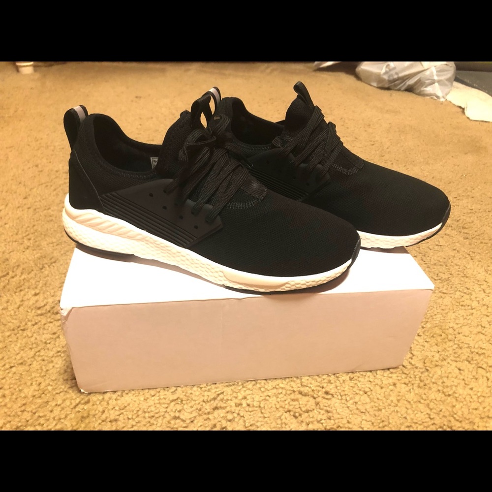 Loom Waterproof Sneakers
